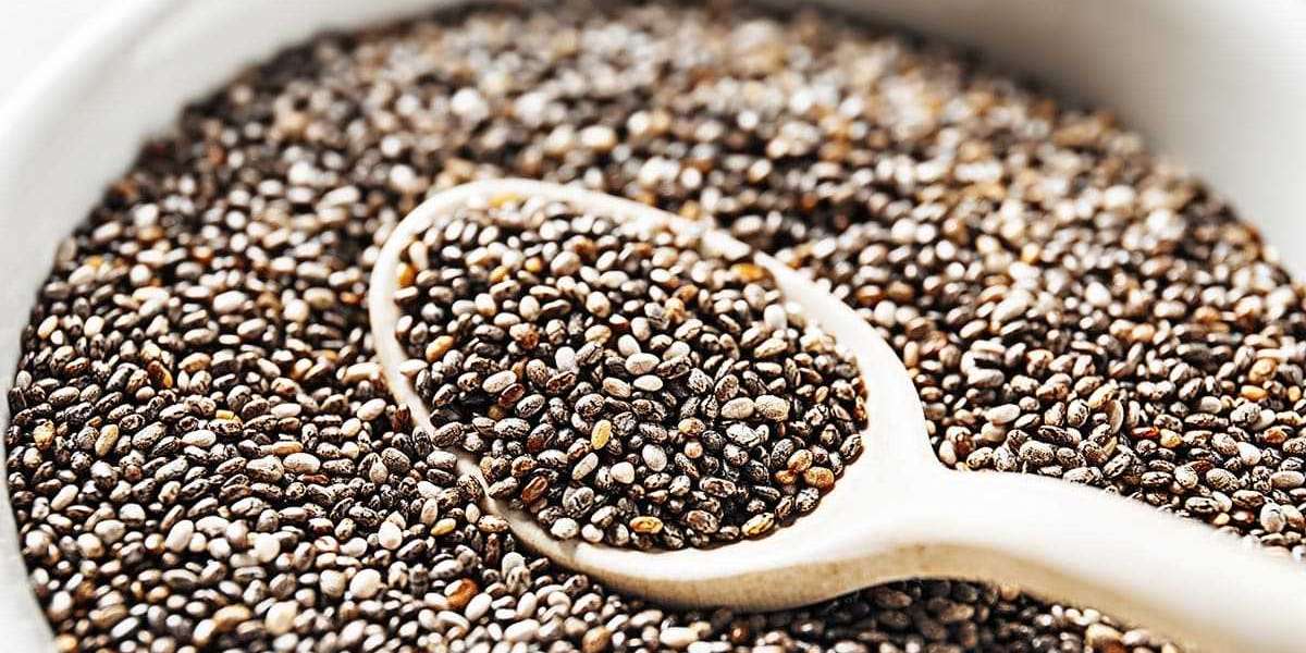 Chia Seeds in Pakistan: Health Benefits & How to Use Them